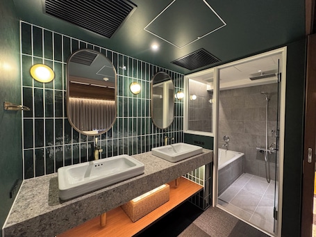 Superior Triple Room, Non Smoking | Bathroom | Free toiletries, hair dryer, slippers, bidet. Hotel Keihan Asakusa