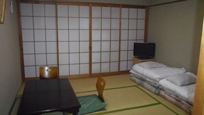 Japanese Style Room 8 Tatami Mats With Bath | Wifi gratis 