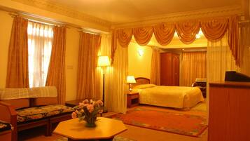 Deluxe Suite, 1 Bedroom, Non Smoking, City View | In-room safe, desk, rollaway beds, free WiFi
