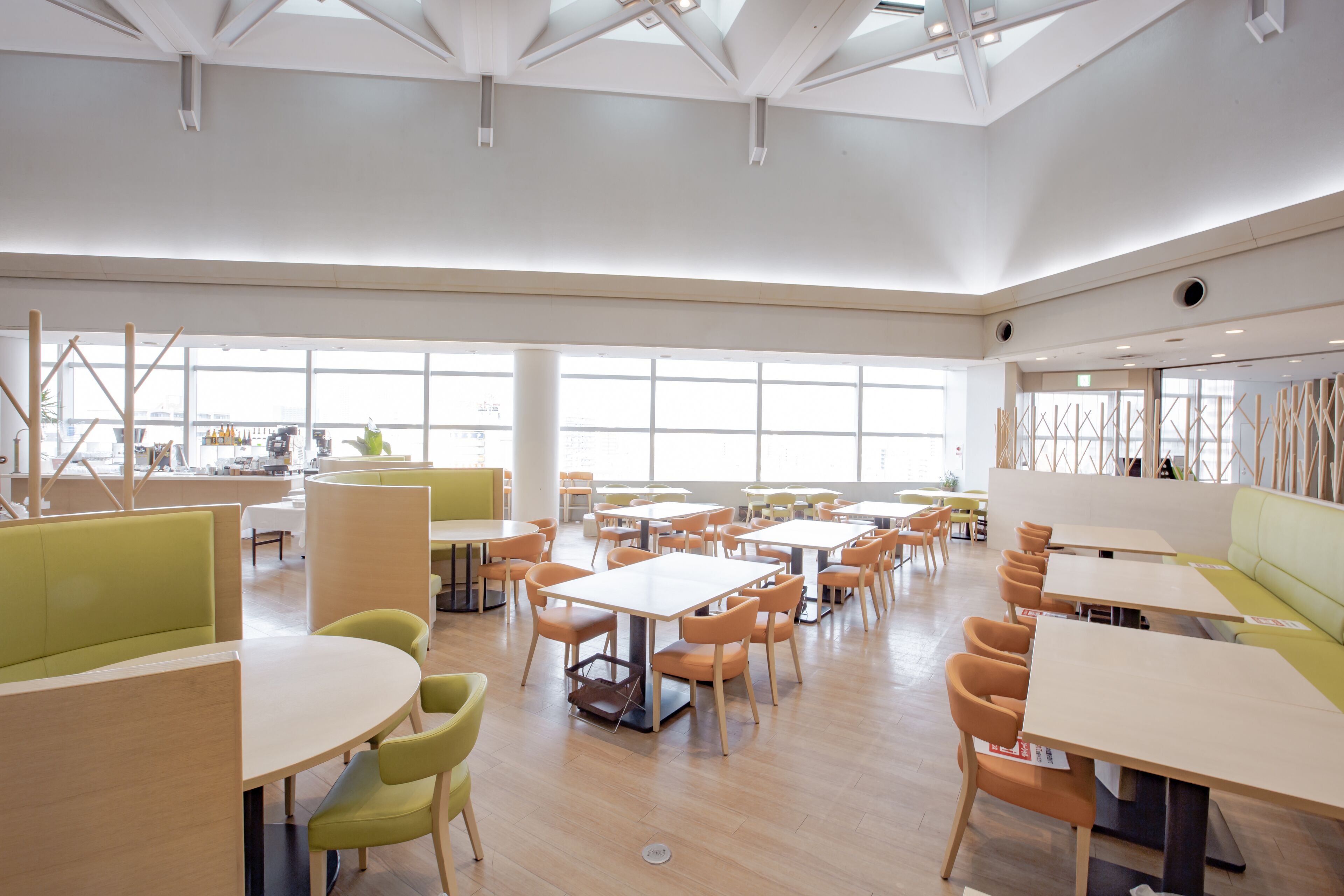 breakfast, lunch and dinner served