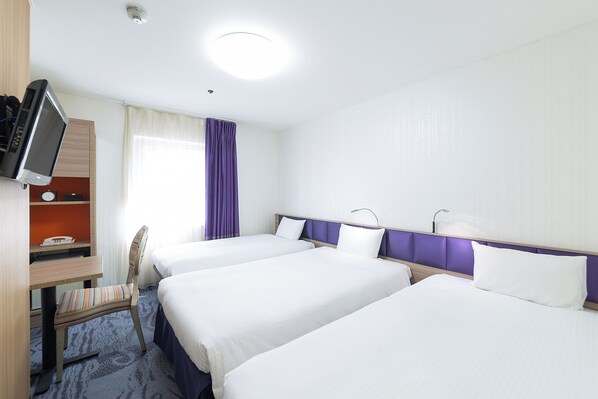 Standard Triple Room, Non Smoking(No available spread out your luggage)