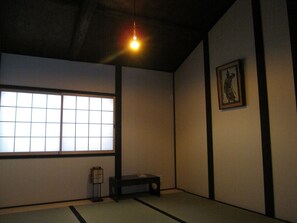 Hochwertige Bettwaren, kostenloses WLAN, Bettwäsche