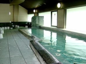 Indoor pool - Hotel Route Inn Gotanda (Tokyo)