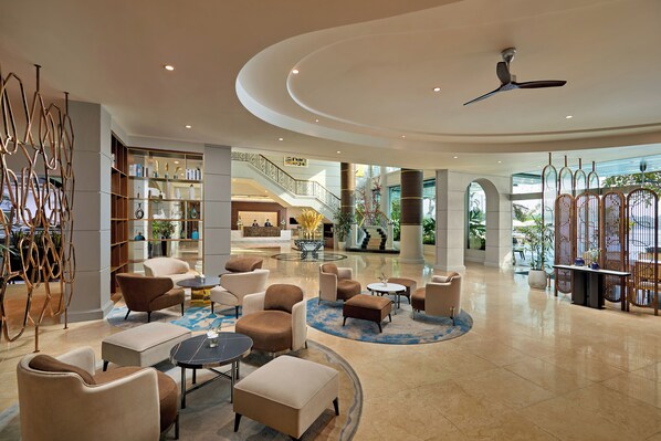 Lobby sitting area - The Hanoi Club Hotel & Residences (Hanoi)