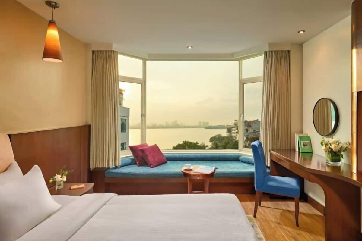 Minibar, in-room safe, desk, blackout curtains