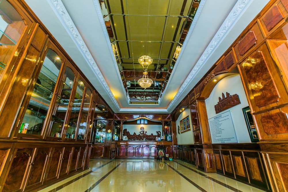 Star Hotel