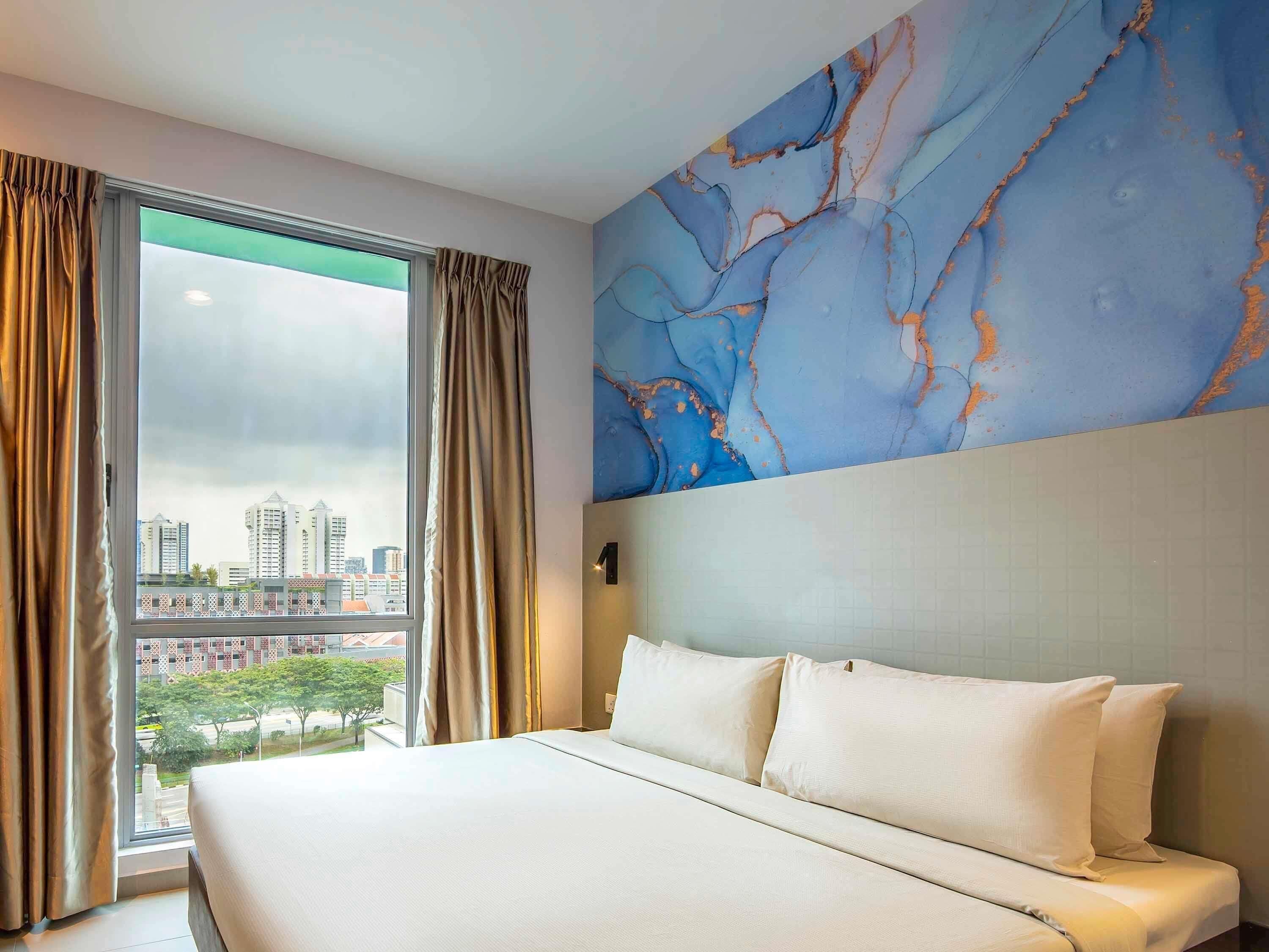 Superior Room, 1 Double Bed | In-room safe, individually furnished, desk, free WiFi