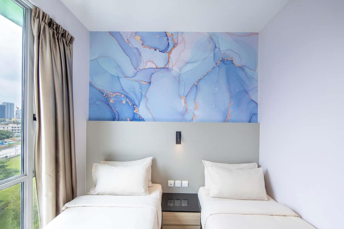 Coffres-forts dans les chambres, ameublement personnalisé, bureau