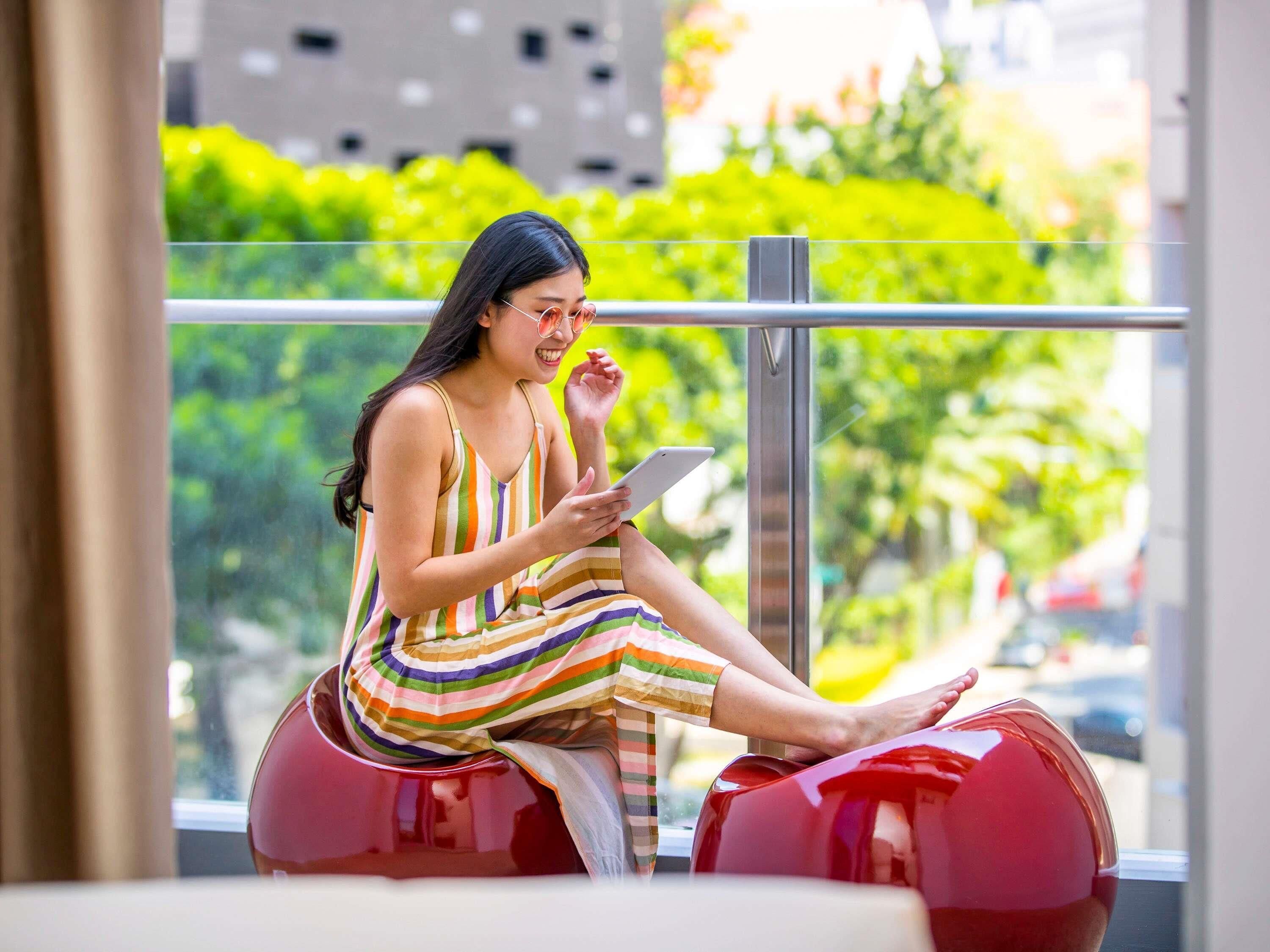 Premium Room, 1 Double Bed | In-room safe, individually furnished, desk, free WiFi