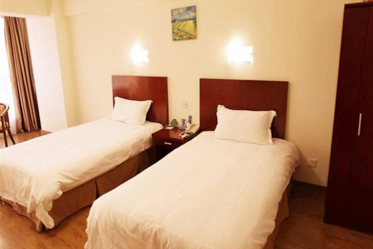 In-room safe, blackout drapes, iron/ironing board, WiFi (free)