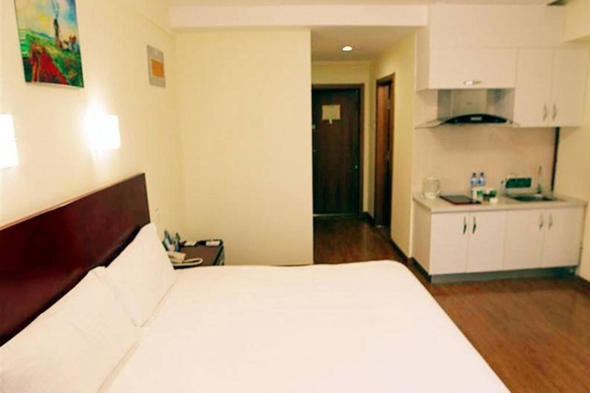 In-room safe, blackout drapes, iron/ironing board, WiFi (free)