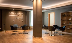 Couples treatment rooms, sauna, steam room, body treatments