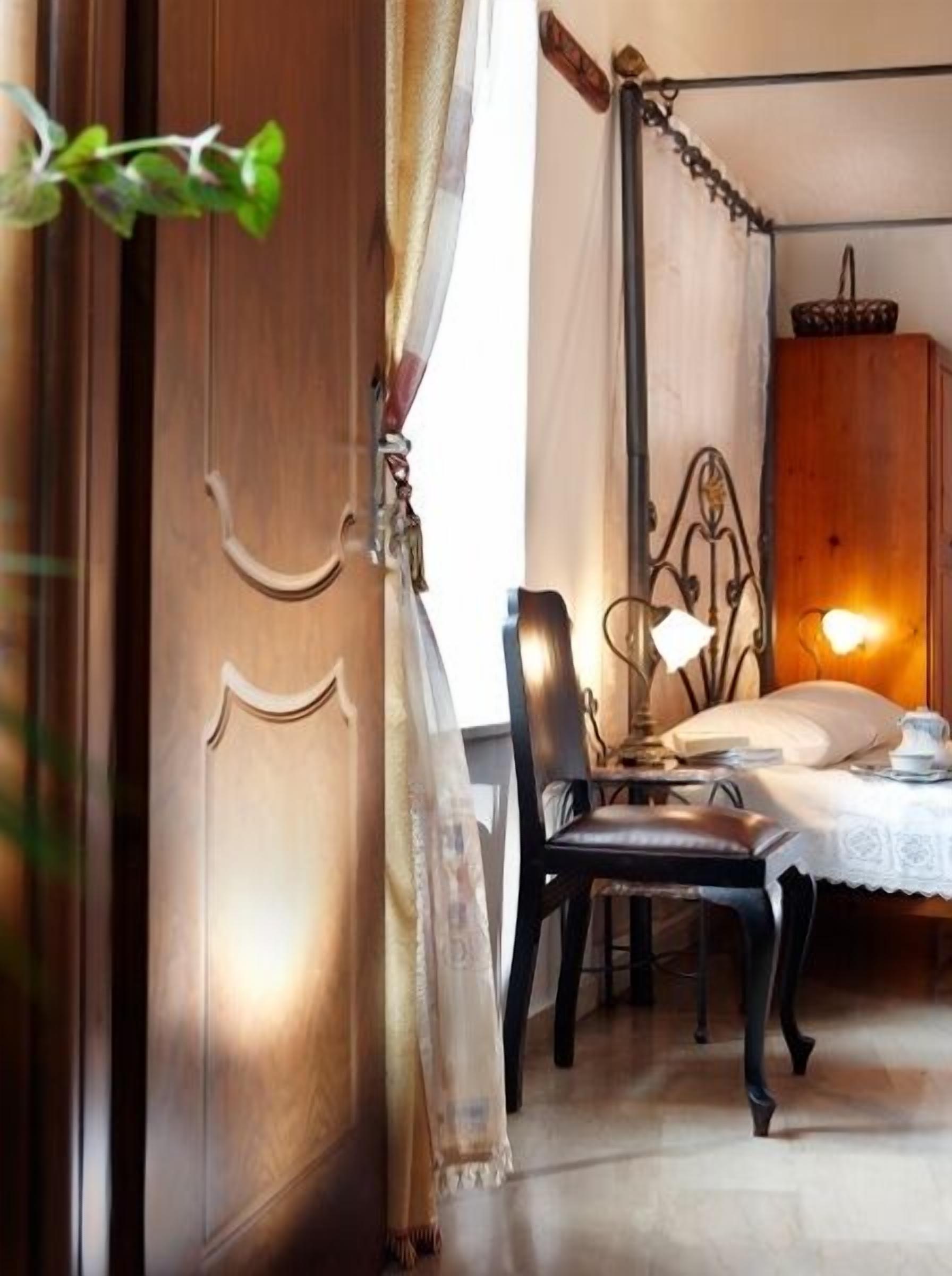 pillow-top beds, in-room safe, individually decorated