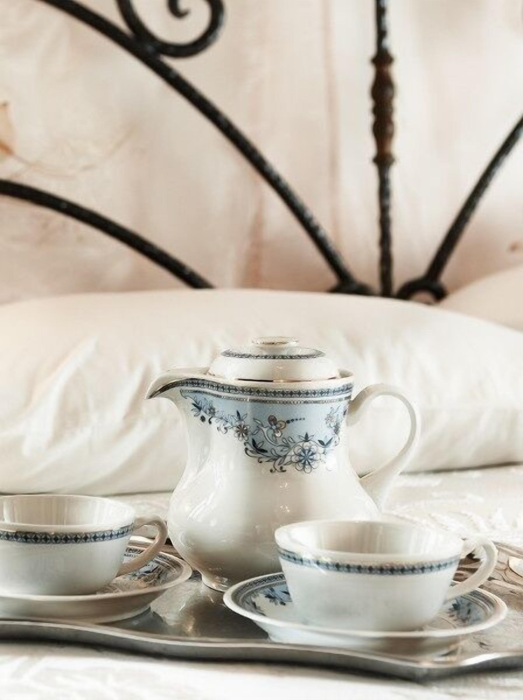 room service – dining