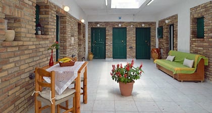 Damaskis Studios a Small Complex in Kassiopi