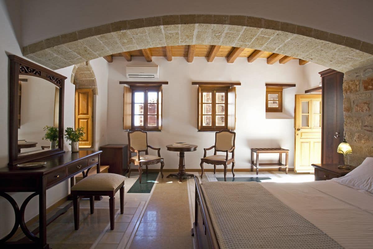 Deluxe Double Room | Egyptian cotton sheets, pillowtop beds, minibar, desk