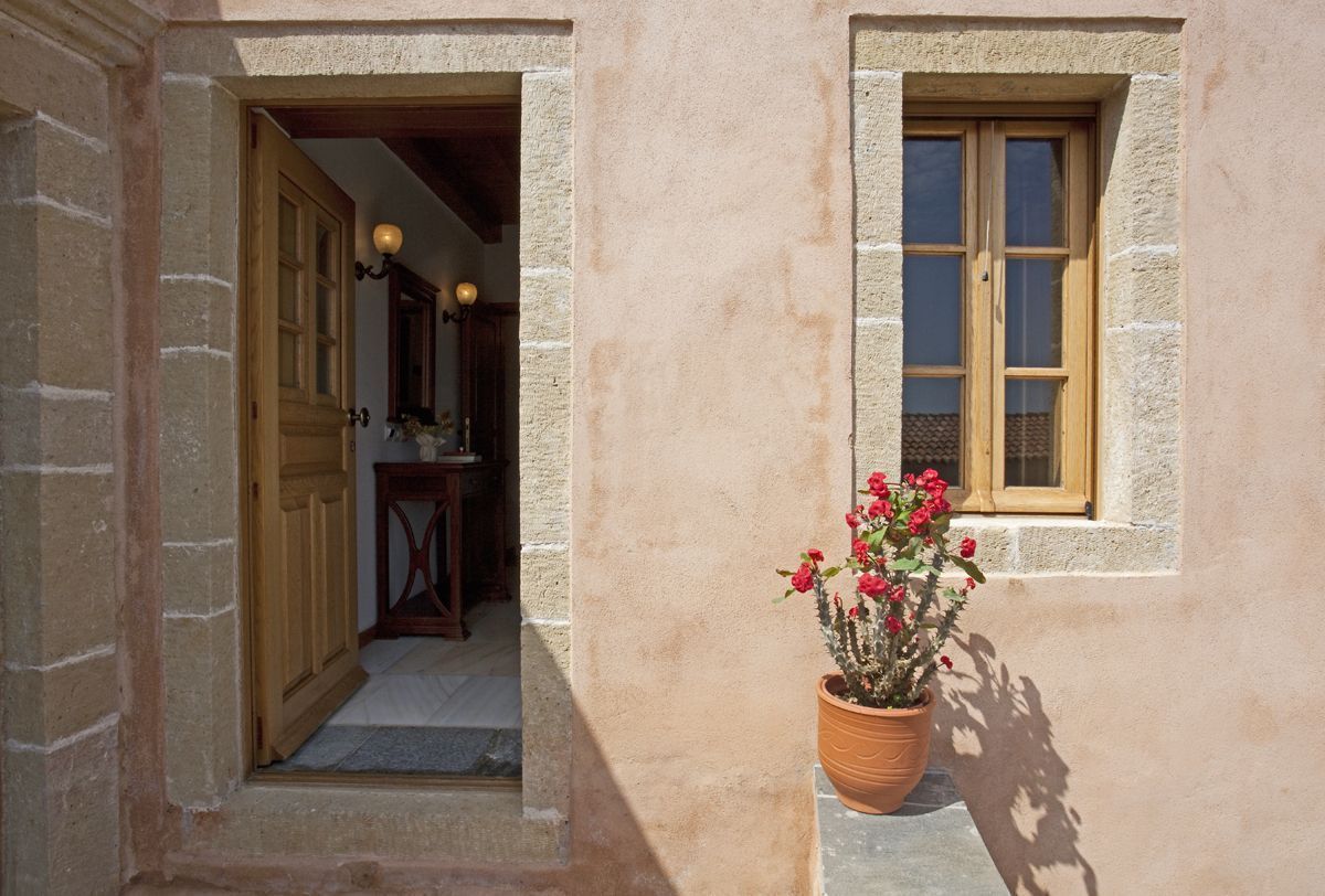 deluxe triple room | terrace/patio