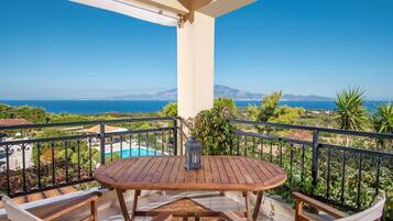 Estudio Deluxe, vistas al mar | Terraza o patio