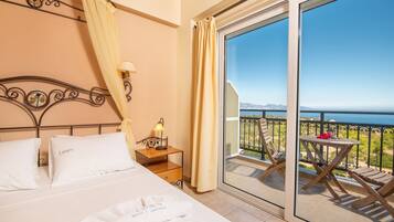 Deluxe Apartment, 1 Bedroom, Balcony | 1 bedroom, premium bedding, in-room safe, individually decorated