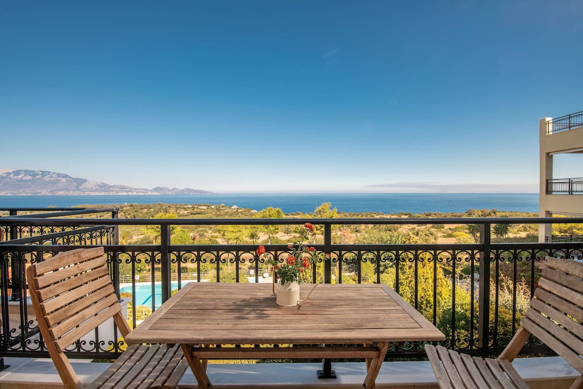 Deluxe appartement, 1 slaapkamer, balkon | Terras