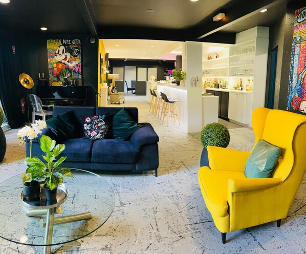 Lobby lounge - The Originals City, Hôtel Le Louisiane (Andelnans)