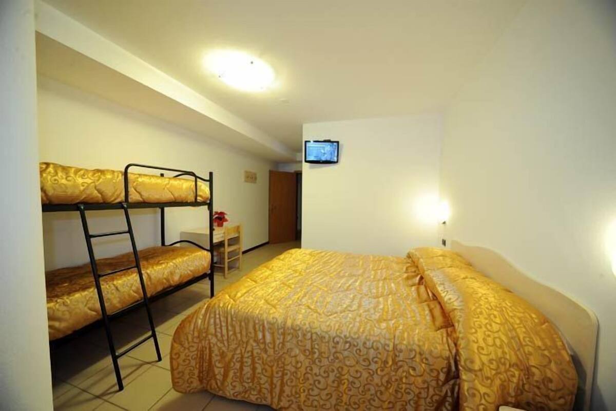 Desk, cots/infant beds, free WiFi, wheelchair access