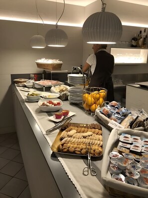 Petit déjeuner buffet compris tous les jours