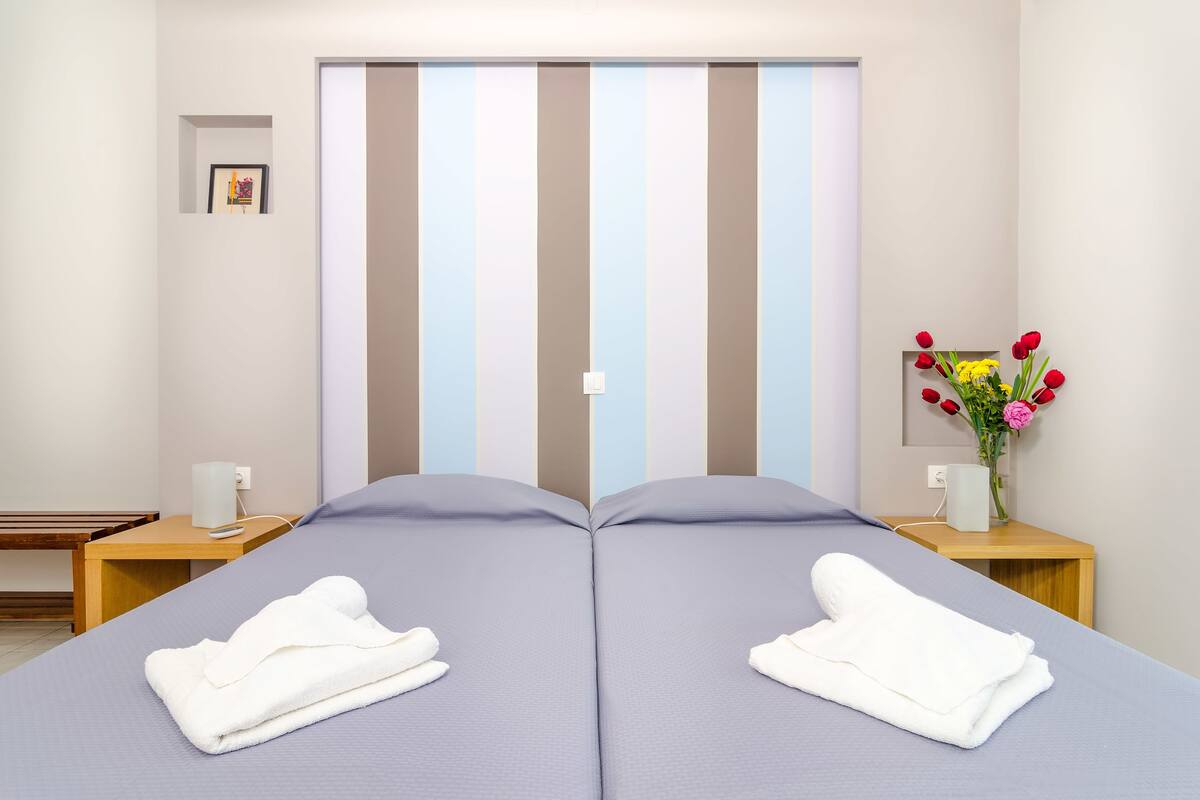 Pillowtop beds, soundproofing, WiFi (free)