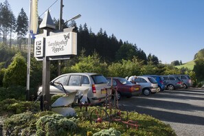 Aparcamiento sin asistencia gratuito