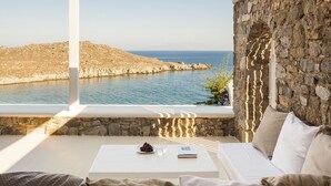 Family and Friends Seaside Villa | ลานระเบียง/นอกชาน