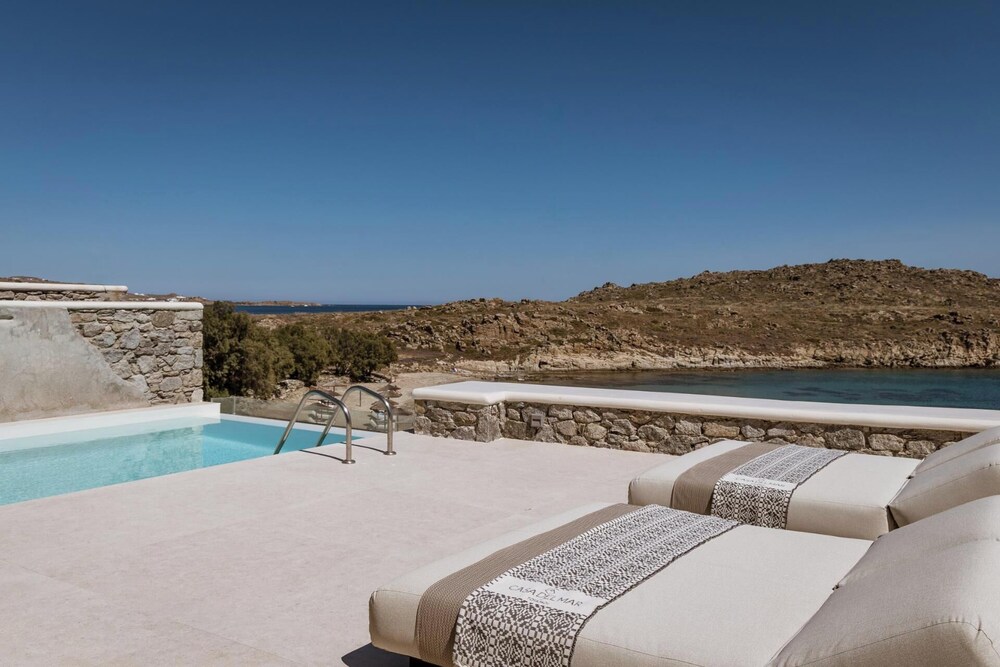 Casa del Mar Mykonos, an SLH Hotel