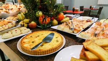 Free buffet breakfast