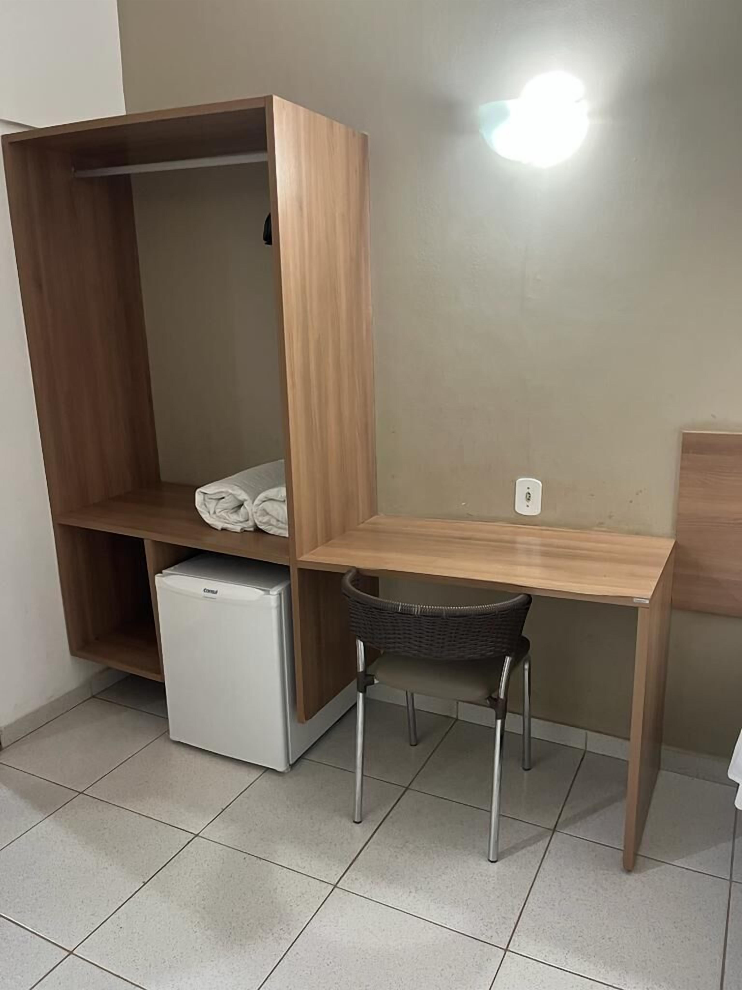 standard twin (2 solt) | 1 bedroom, minibar, in-room safe, desk