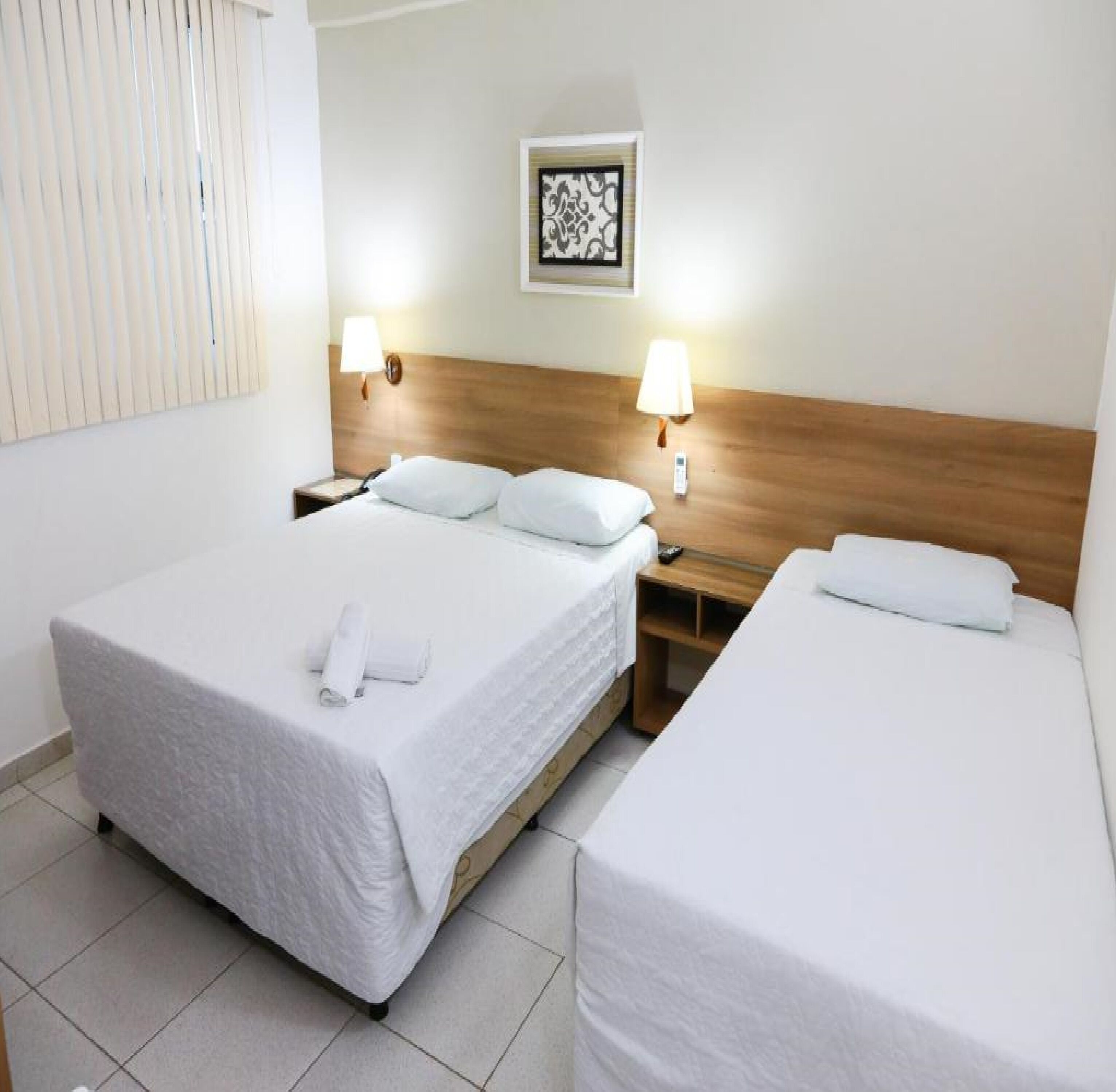 standard triple (3 solt) | 1 bedroom, minibar, in-room safe, desk