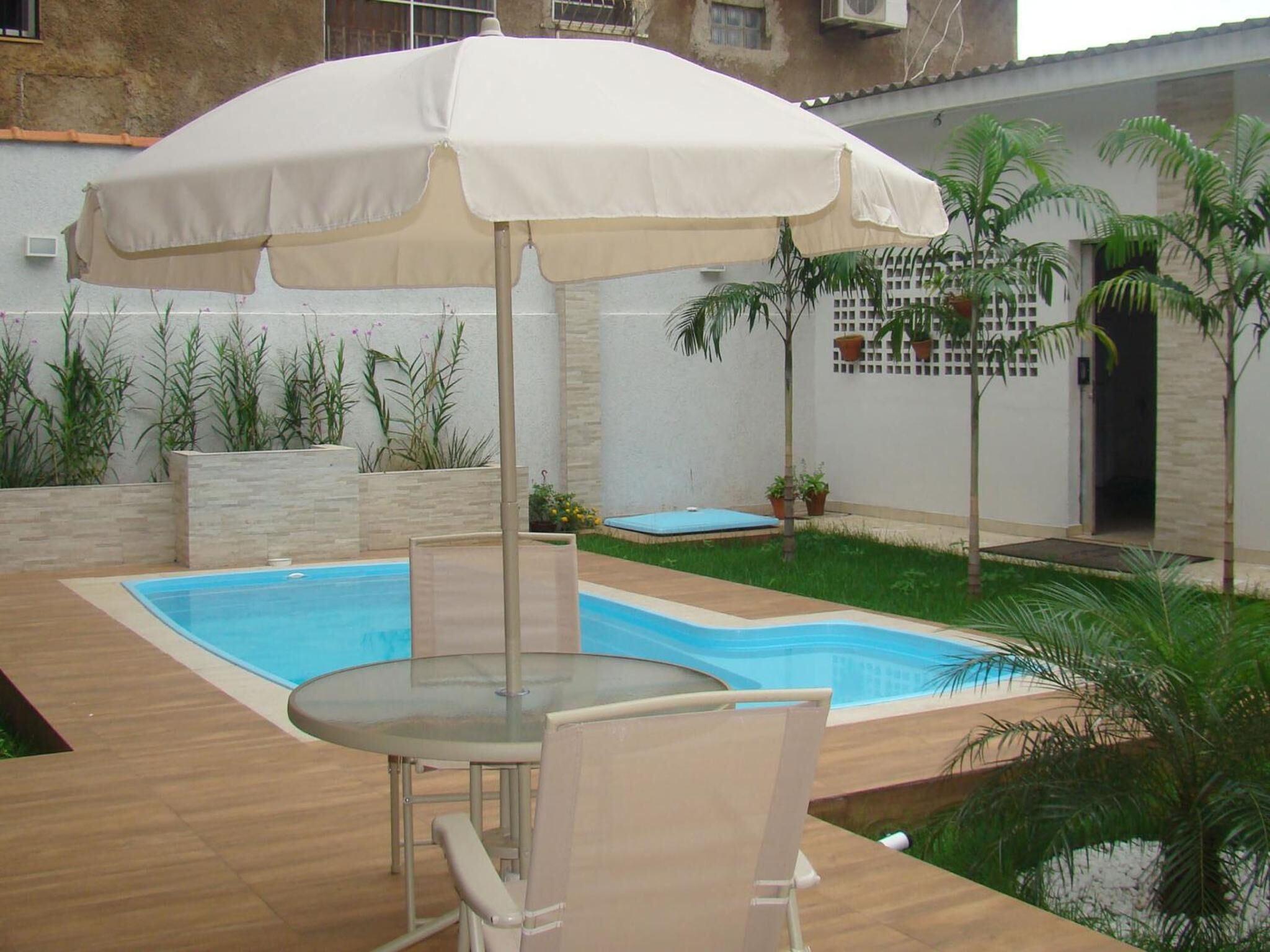 Piscina interna, piscina externa