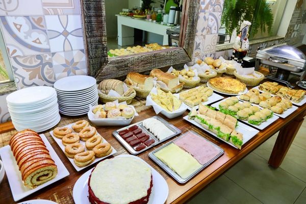 Free buffet breakfast