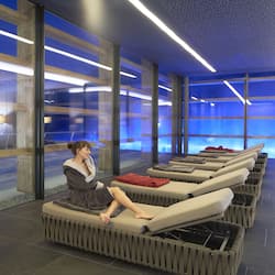 Sauna, hot tub, steam room, Turkish bath/hammam, body treatments