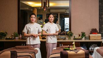 Couples treatment rooms, aromatherapy, reflexology
