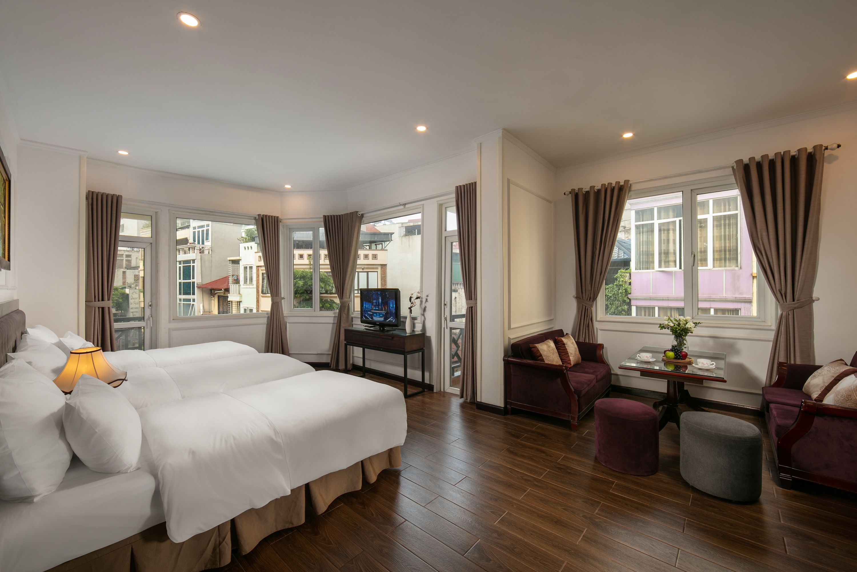 minibar, in-room safe, desk, soundproofing