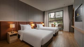 Minibar, két bảo mật tại phòng, bàn, phòng cách âm