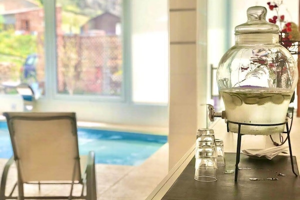 Sauna, tab panas, bilik wap, rawatan badan, hidroterapi, aromaterapi