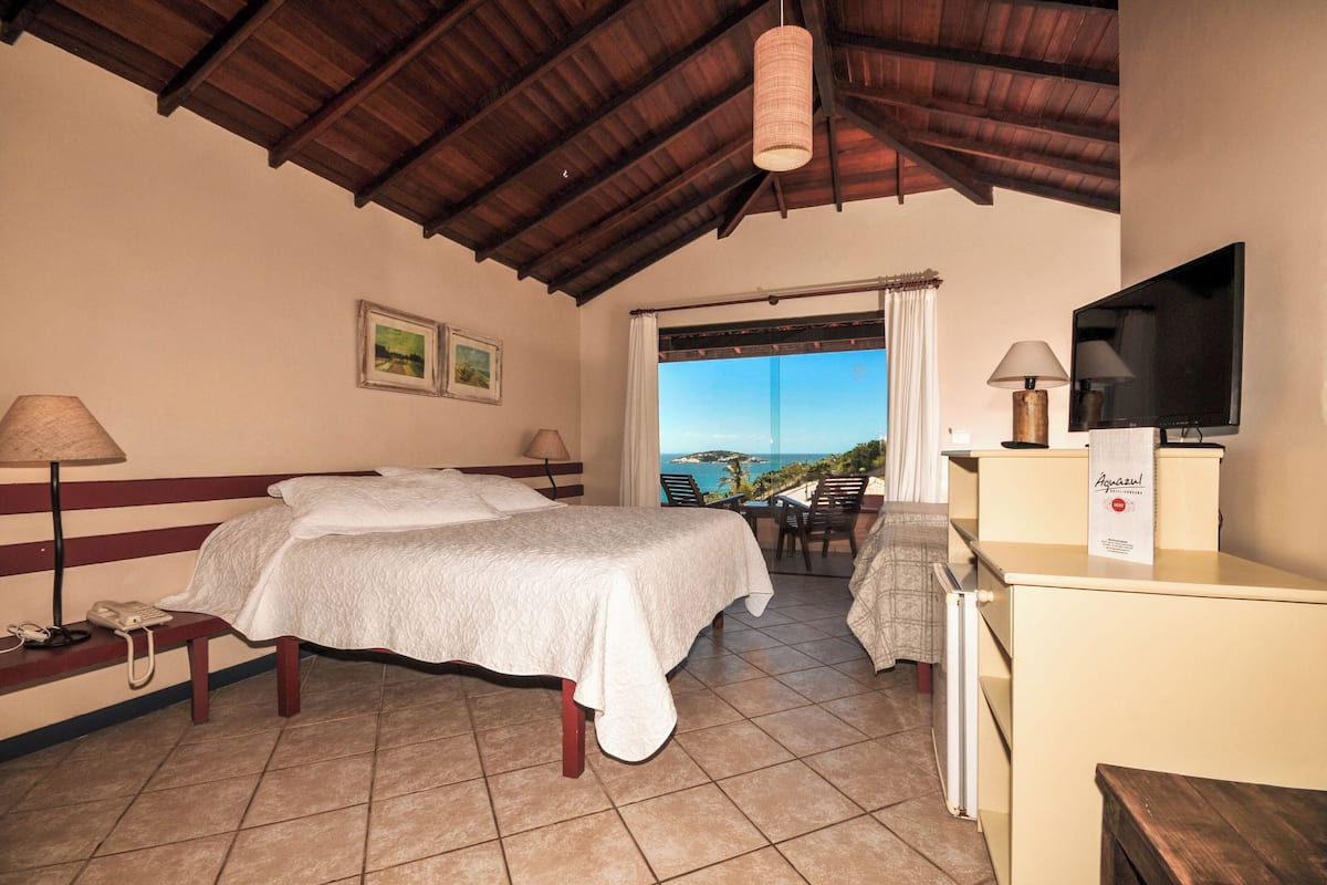 Quadruplo Superior | 1 bedroom, minibar, in-room safe, individually furnished