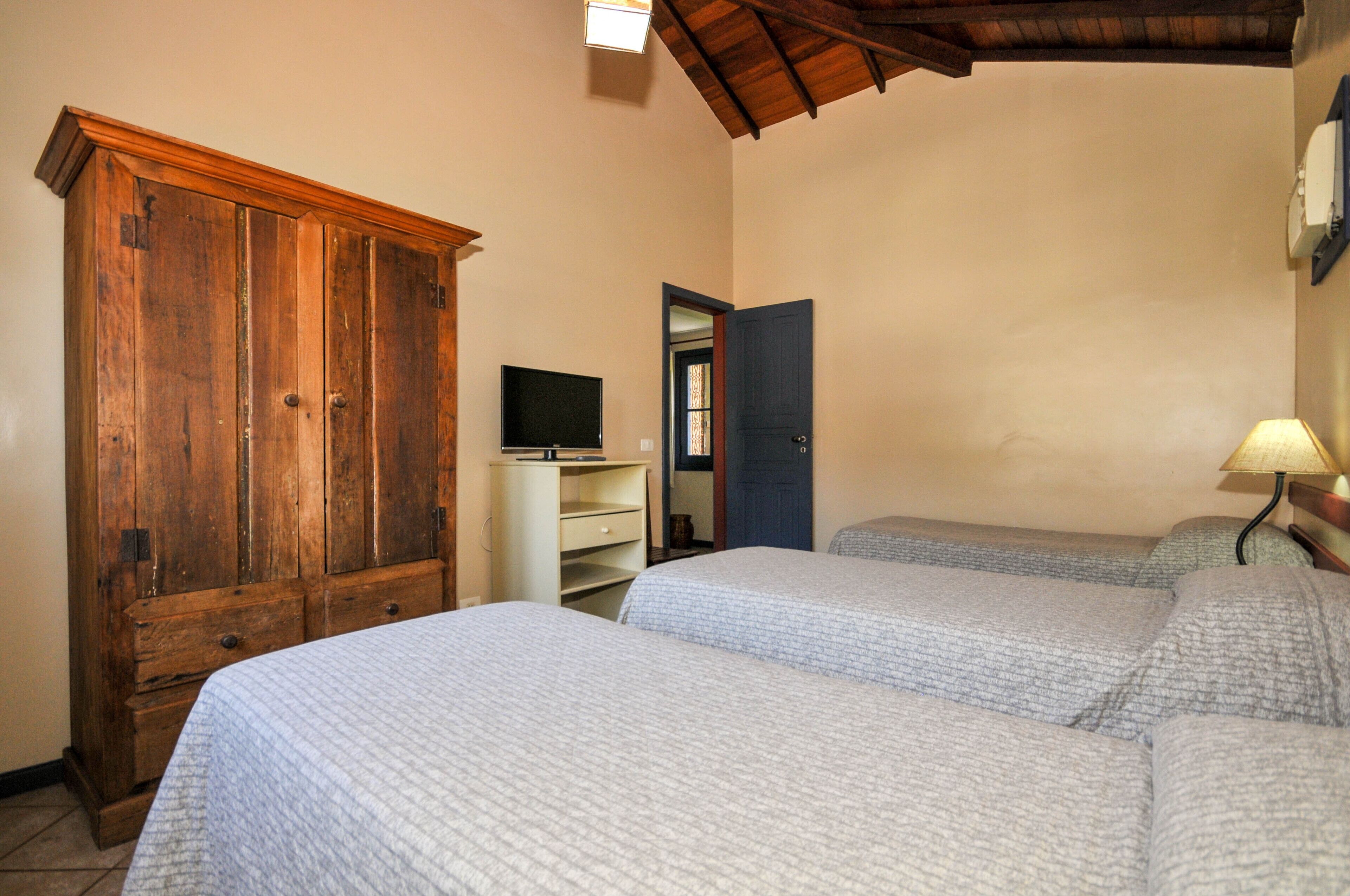 1 soverom, minibar, safe på rommet og individuelt innredet