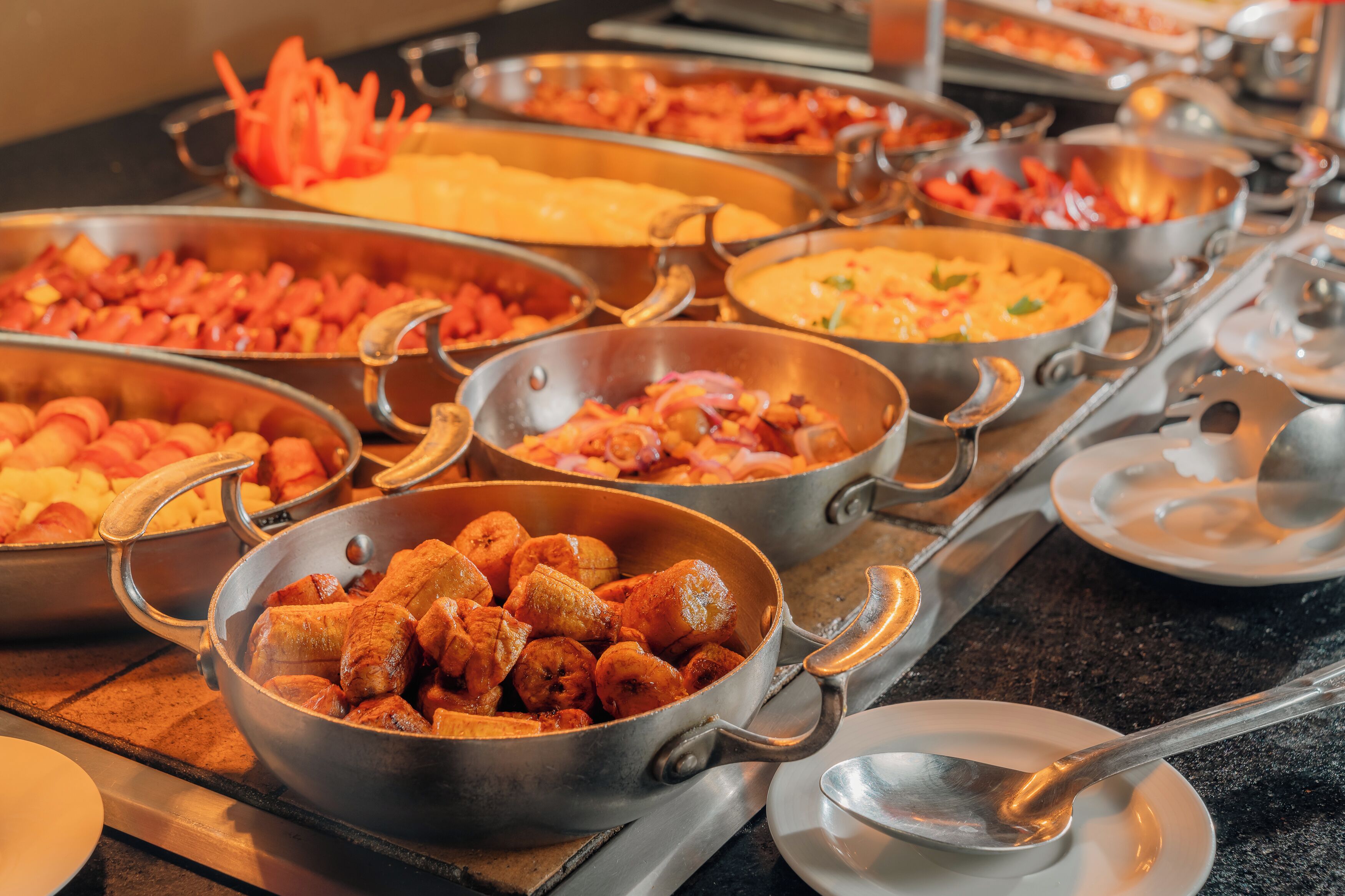 Free daily buffet breakfast