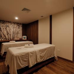 Hotstone-massages, diepe bindweefselmassages, Zweedse massages
