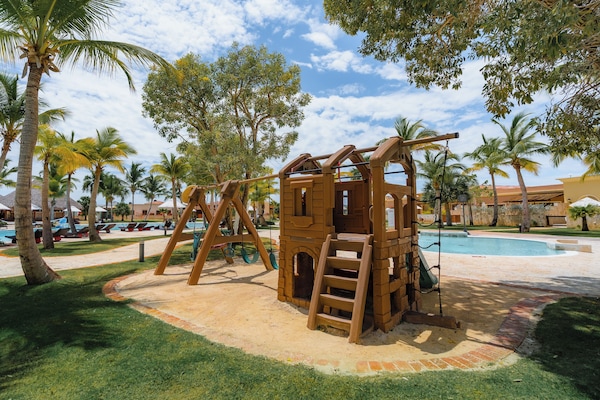 Children's play area - outdoor