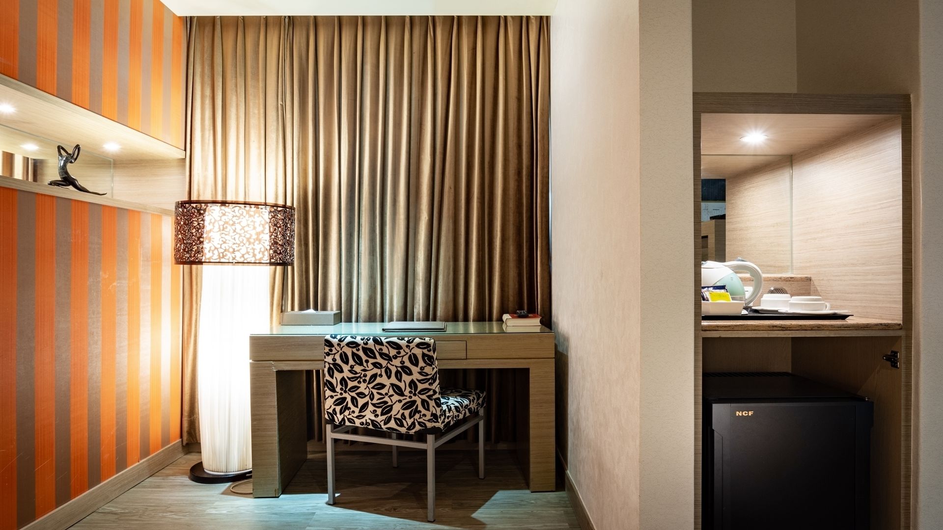 standard room, 1 double bed | down duvets, individually decorated, desk, blackout curtains