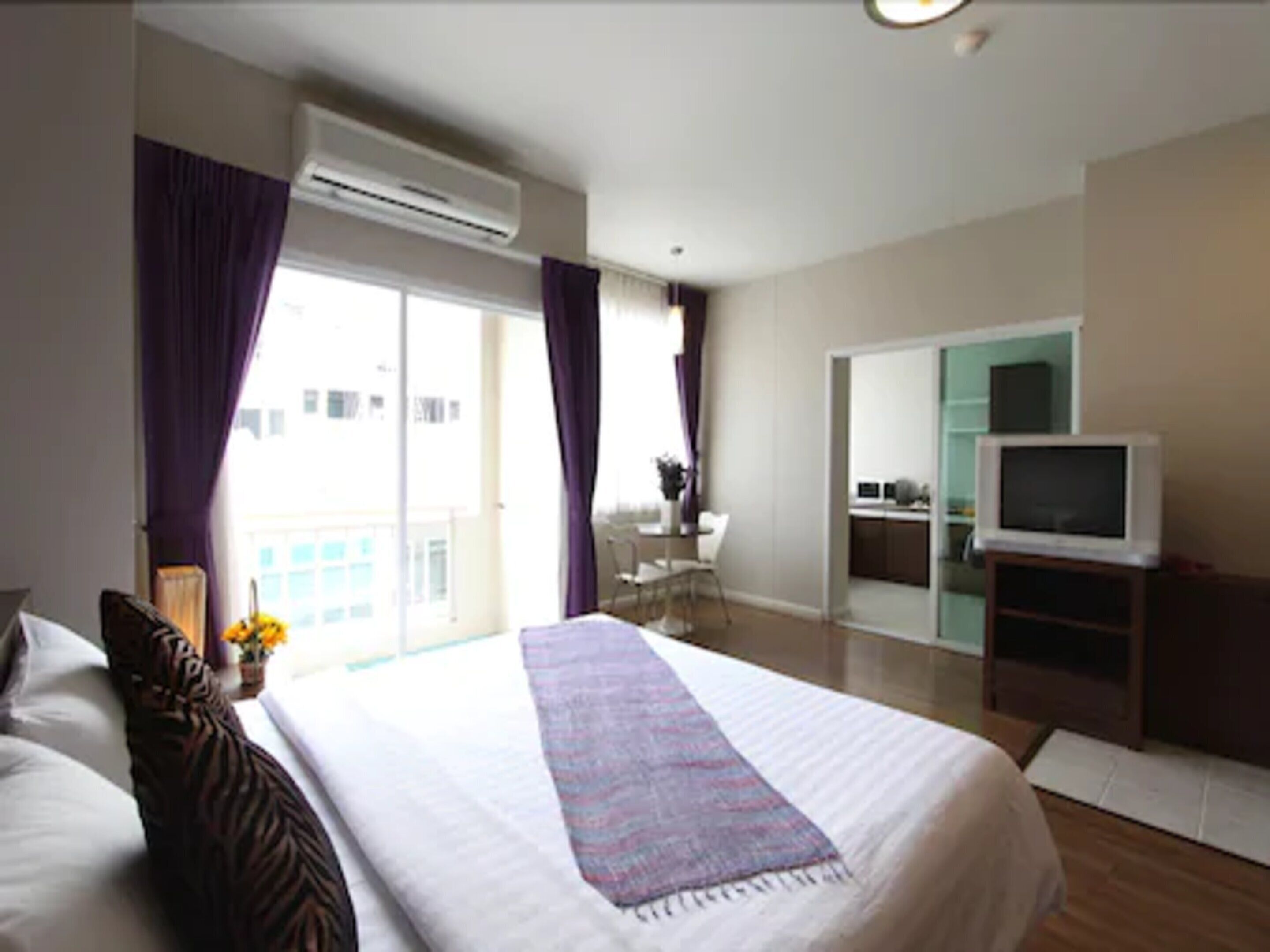 studio suite, 1 double bed | 1 bedroom, soundproofing, free wifi, bed sheets