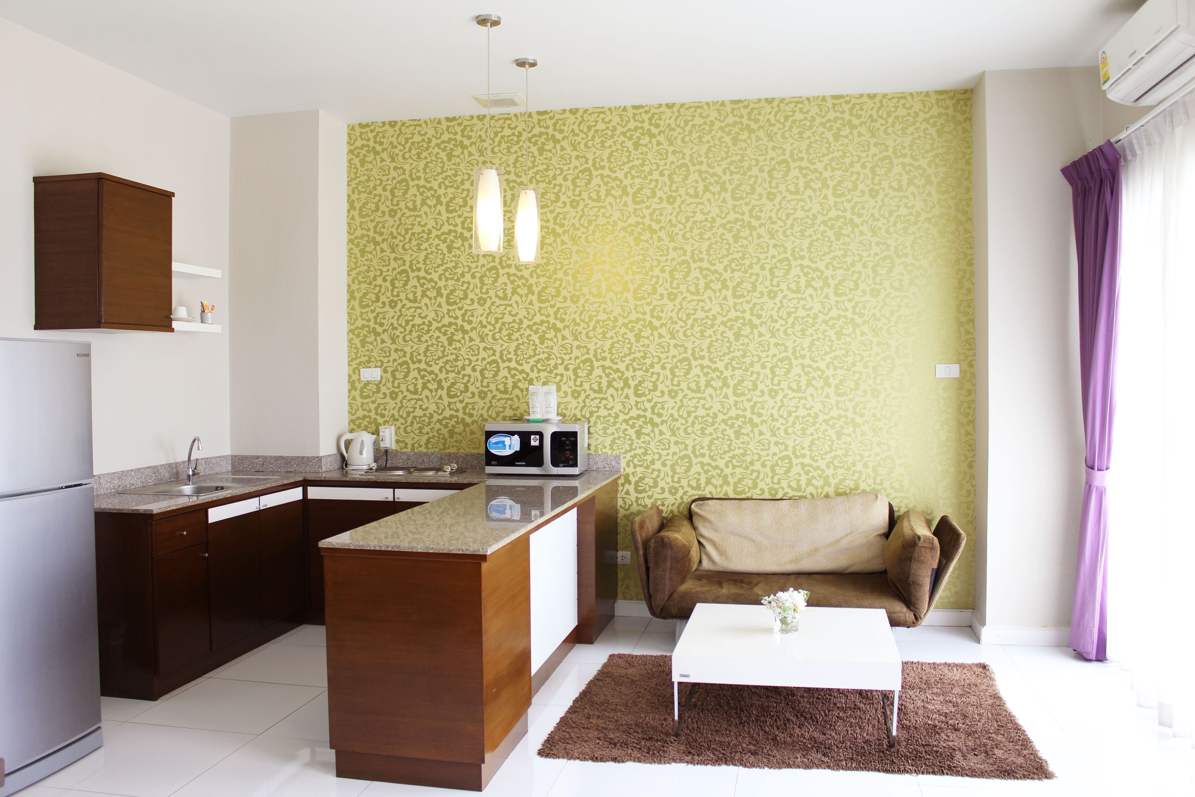 suite, 1 double bed | private kitchenette | fridge, microwave