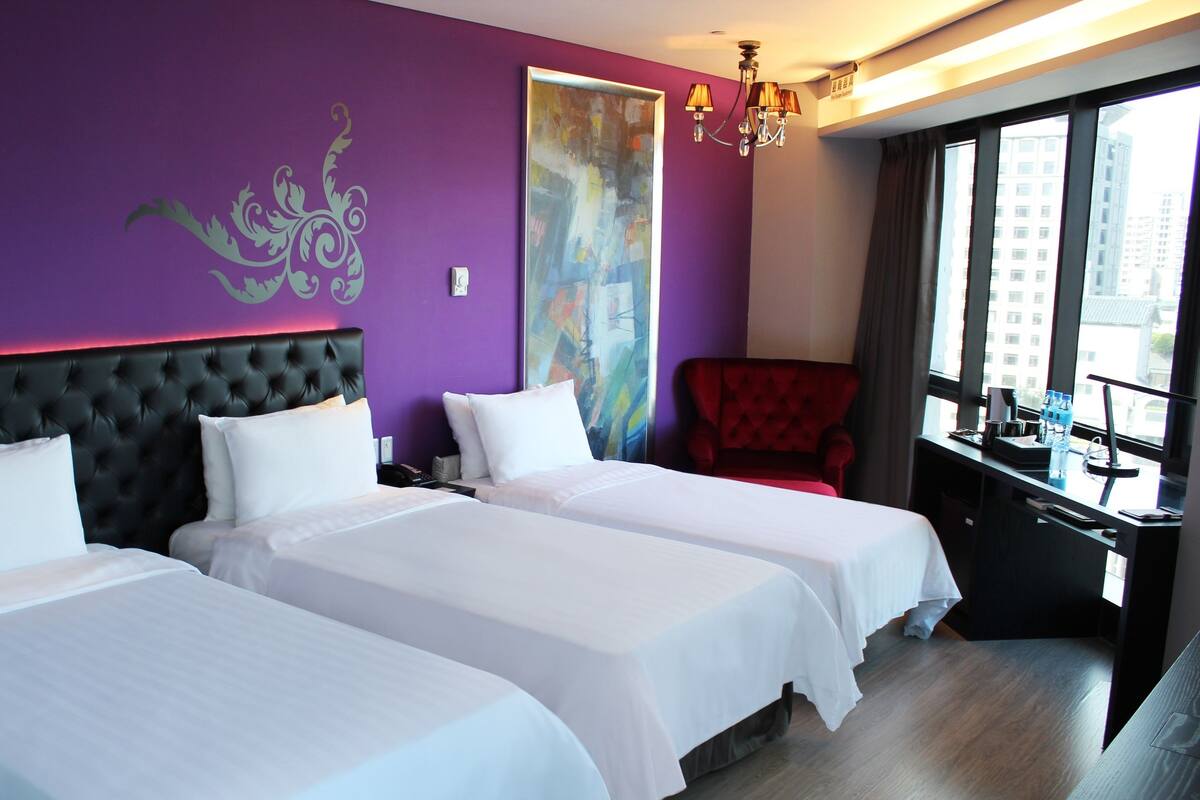 Triple Room | In-room safe, desk, blackout curtains, soundproofing
